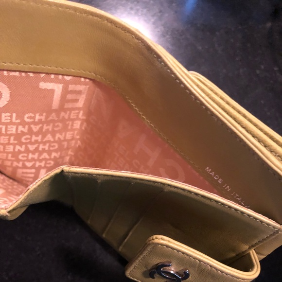 Chanel Small Leather Wallet - Picture 4 of 6